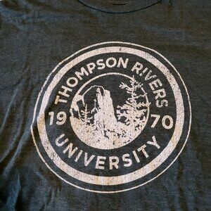 Thompson Rivers University TRU tee T-Shirt Size m medium Kamloops BC Canada 1970